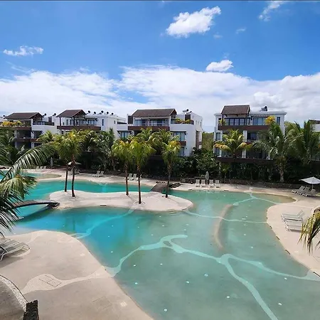 Appartement Le Dauphin Du Lagon Bleu - Plages De Mont Choisy Et De Trou Aux Biches Grand Baie Exterior photo