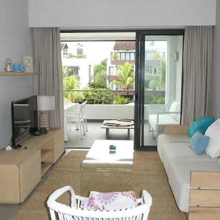 Appartement Le Dauphin Du Lagon Bleu - Plages De Mont Choisy Et De Trou Aux Biches Grand Baie Exterior photo
